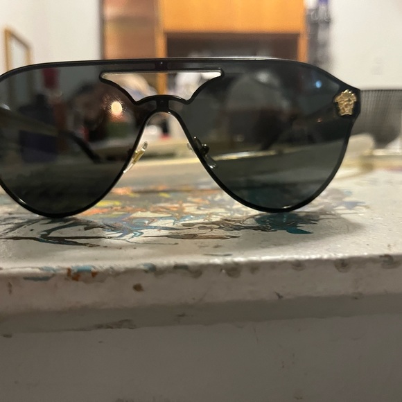 Versace shades - Picture 2 of 3